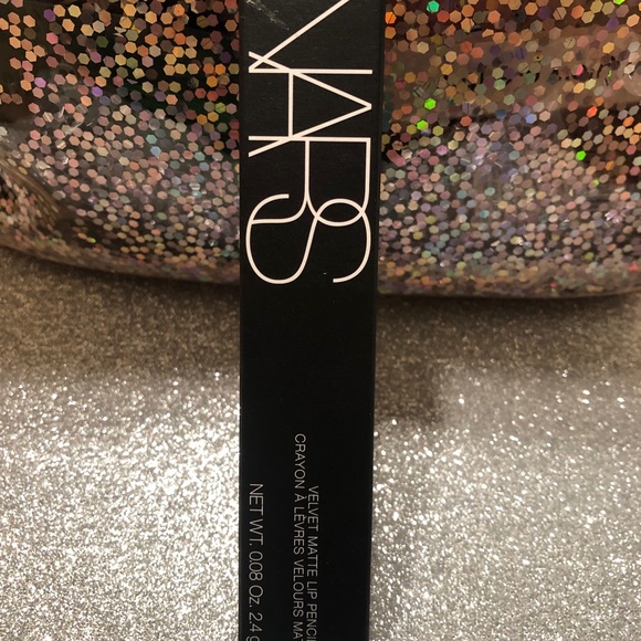 BNIB! NARS Velvet Matte Lip Pencil Famous Red 2489 - Picture 5 of 8